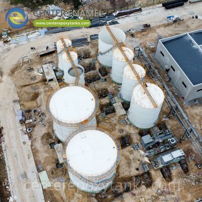 곡물 저장 탱크로 볼트 된 철강 탱크: 다양한 농업 수확 관리 필요를 위해 다양하고 빠르게 설치 된 장치.